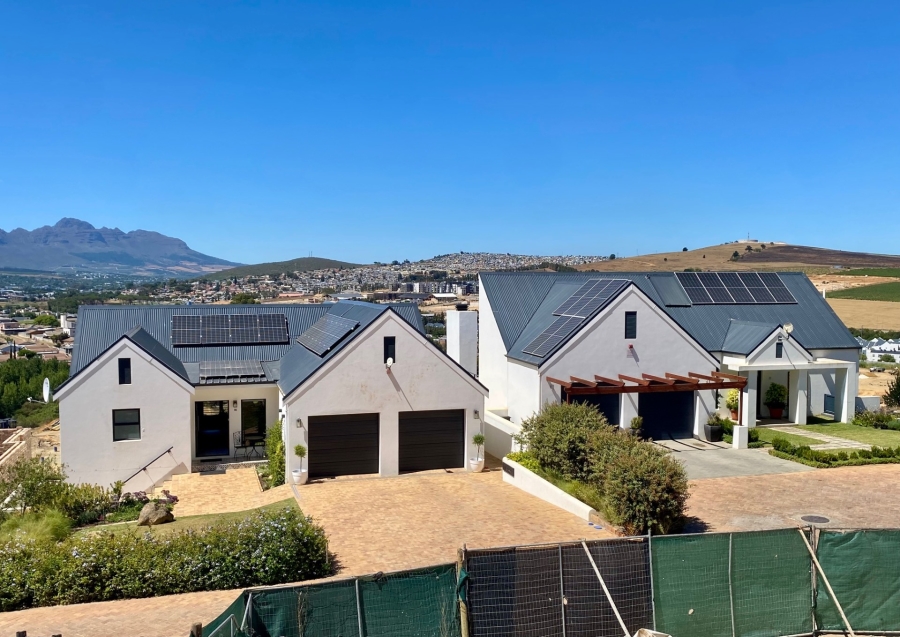 4 Bedroom Property for Sale in Weltevreden Hills Estate Western Cape
